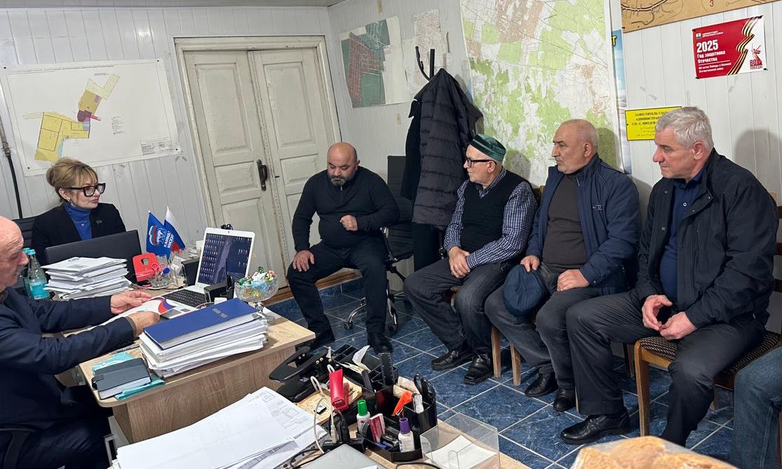 Асият Алиева провела прием граждан в Дербентском районе