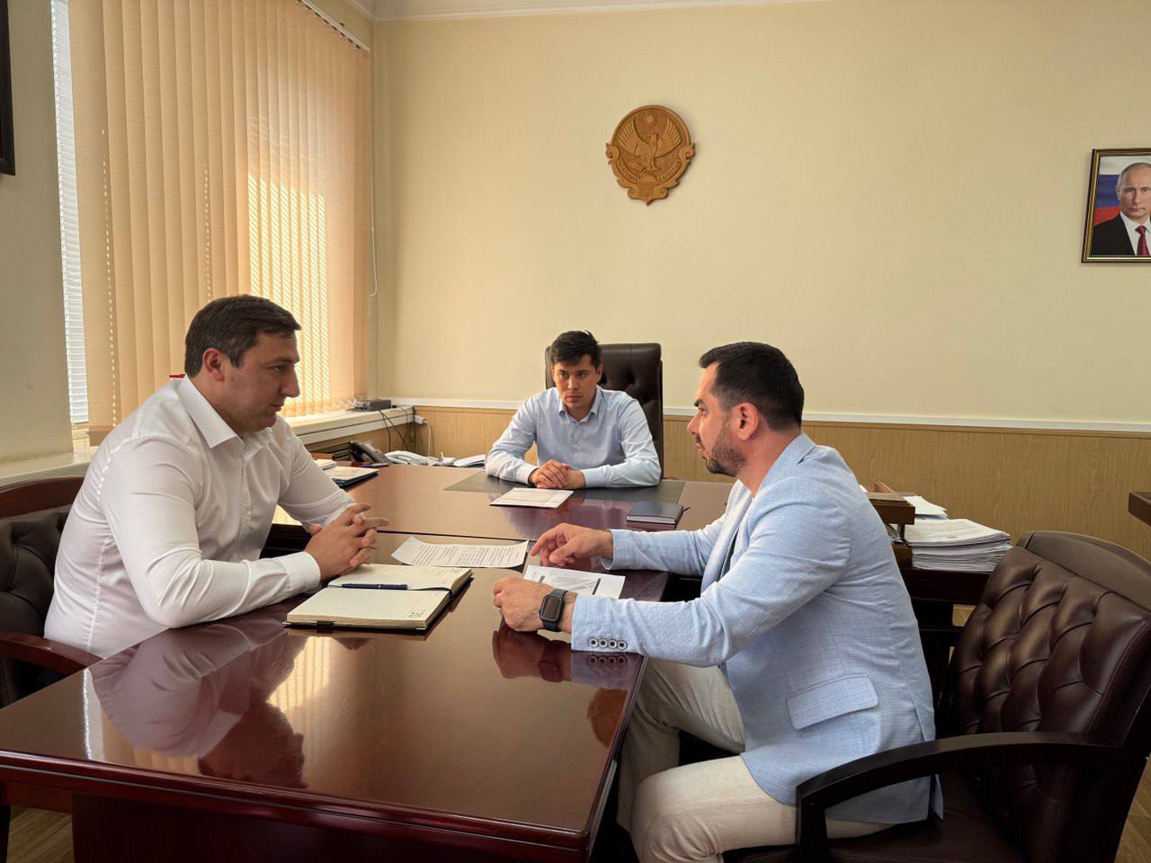 Минстрой Дагестана обещал разобраться в жалобах жителей аварийных домов Южно-Сухокумска