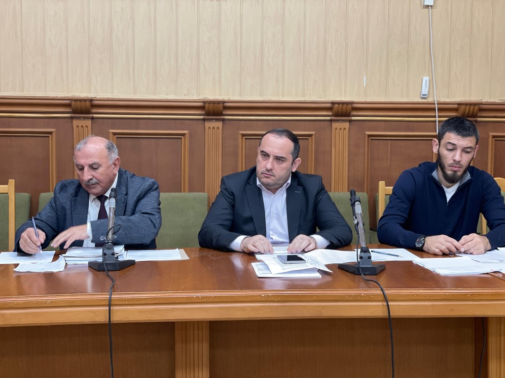 Актуальные вопросы Каякентского района: от бюджета до участия в федеральных программах