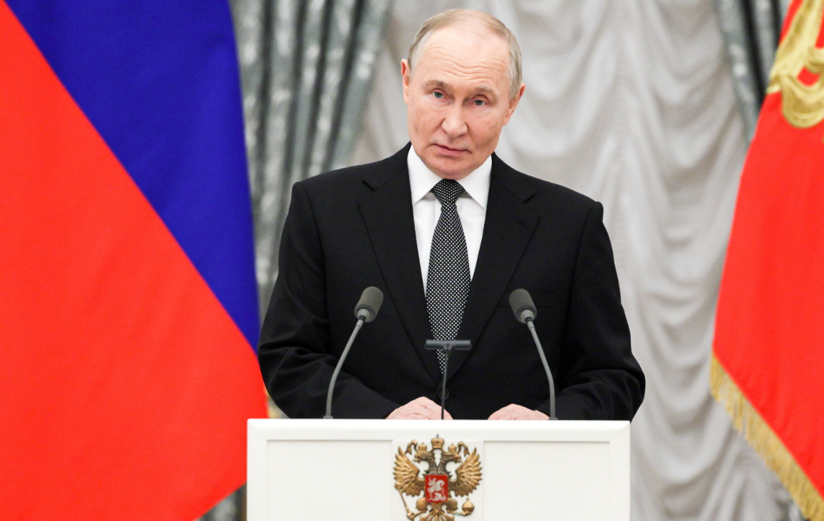 Путин назвал мужество, героизм и сплоченность народа "бронежилетом России"