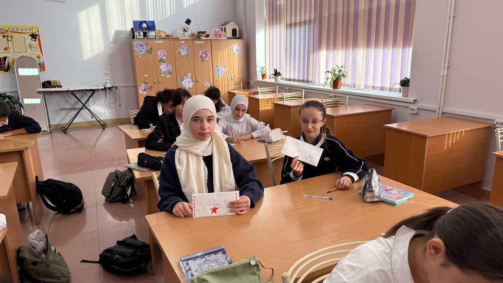 Дагестанские школьники присоединились к патриотической акции «Письма на фронт»