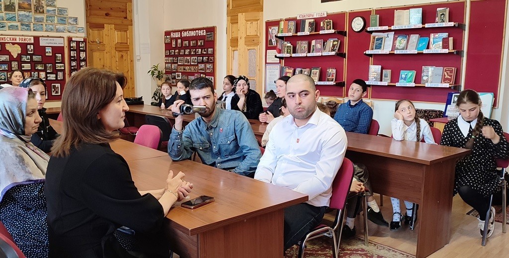 В Гунибском районе провели неделю детской книги, посвященную 80-летию Победы