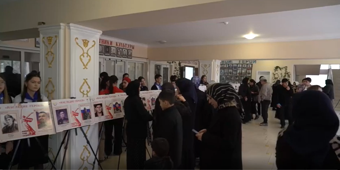 В Каякентском районе открылась фотовыставка «Наследие героев»