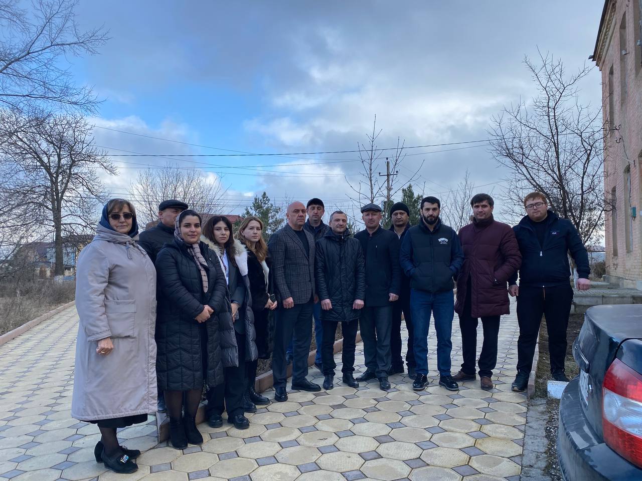 Жители Сергокалинского района отправили гуманитарную помощь бойцам СВО