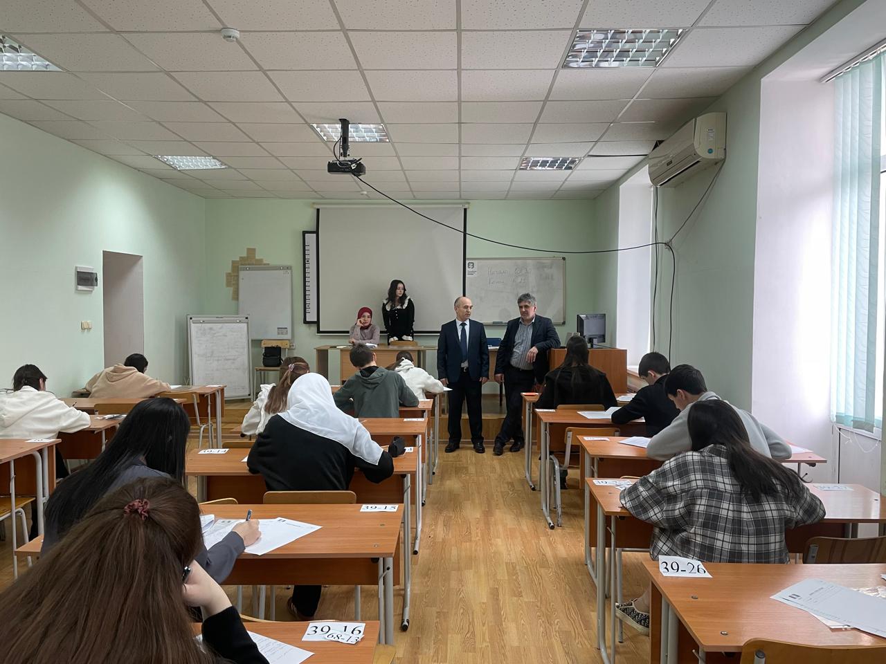 В ДГУ прошла Федеральная олимпиада школьников по родным языкам и литературе