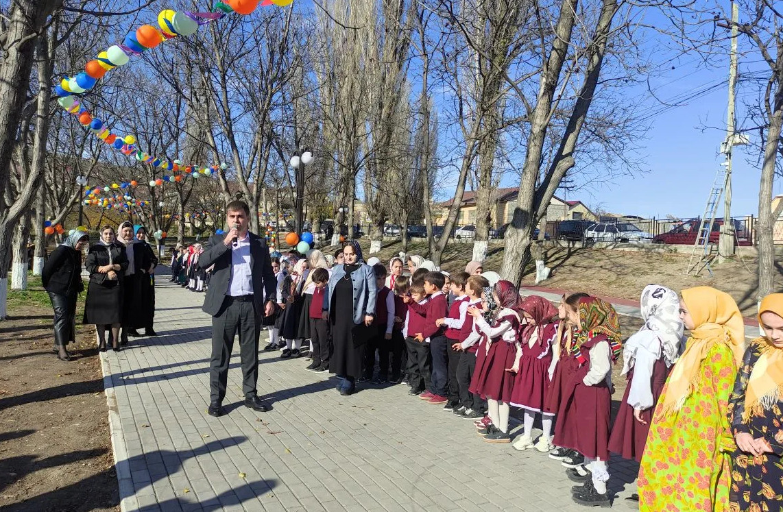 В Губдене торжественно открыли новый сквер