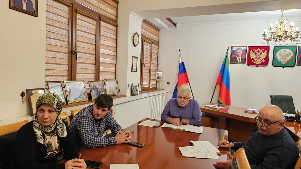 Совещание по организации призыва граждан на военную службу прошло в Ахвахском районе