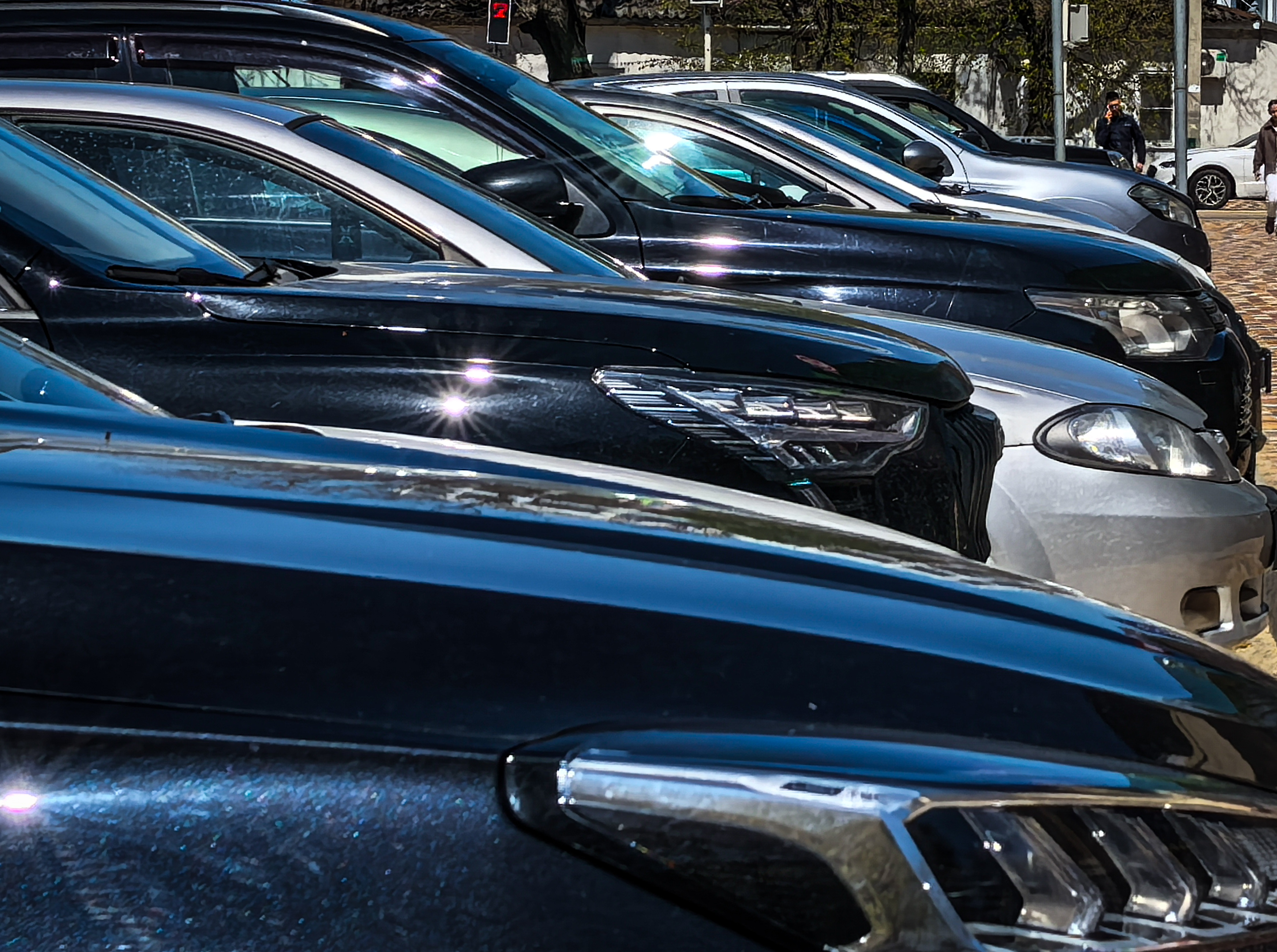 Автомобилисты на Северном Кавказе практически не готовы покупать новые машины