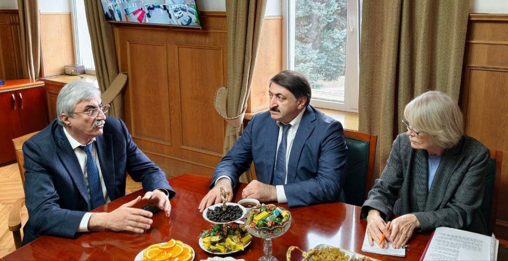 Депутат Госдумы РФ Джамаладин Гасанов с рабочим визитом посетил Новолакский район