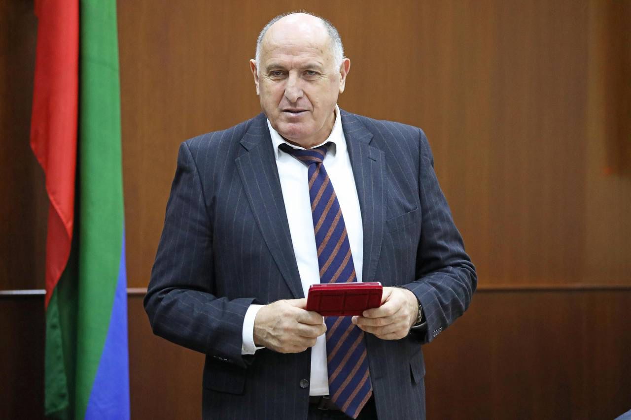 Заур Аскендеров поздравил с днем рождения Абдулмуслима Абдулмуслимова