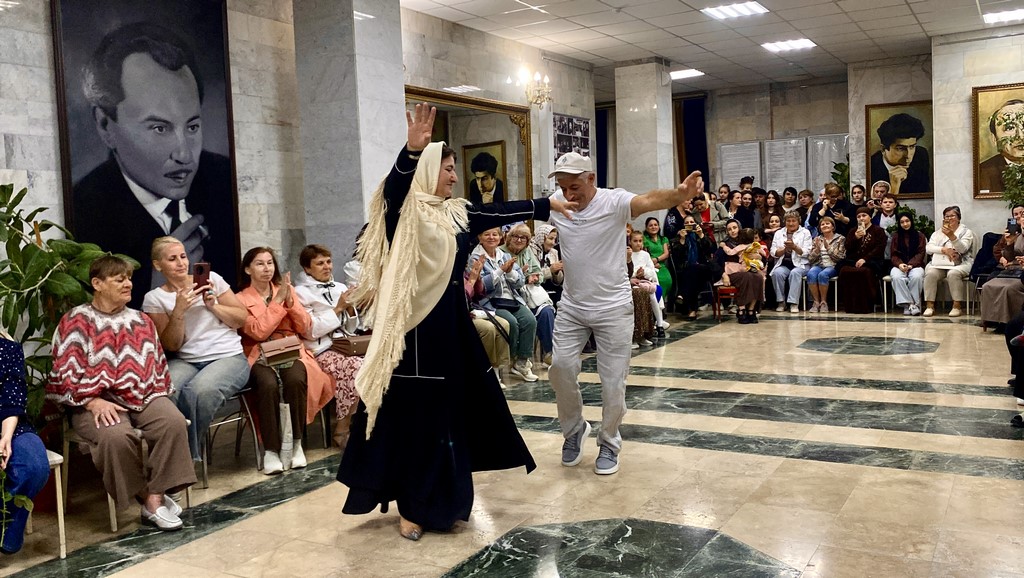 Даргинский театр представил отрывок из спектакля «Сагид» ко Дню единства народов Дагестана