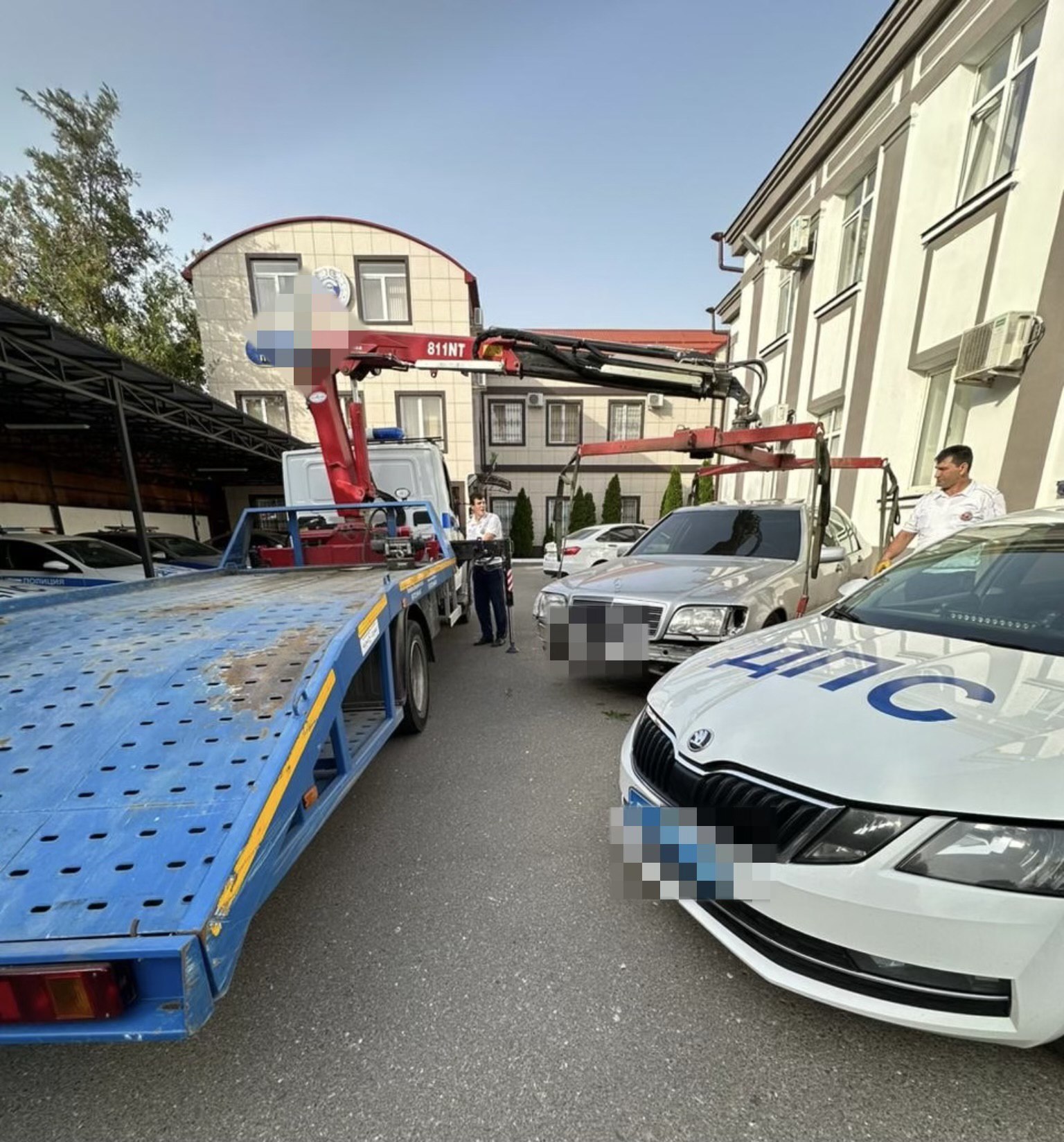 Приставы в Дагестане изъяли автомобиль злостного неплательщика алиментов