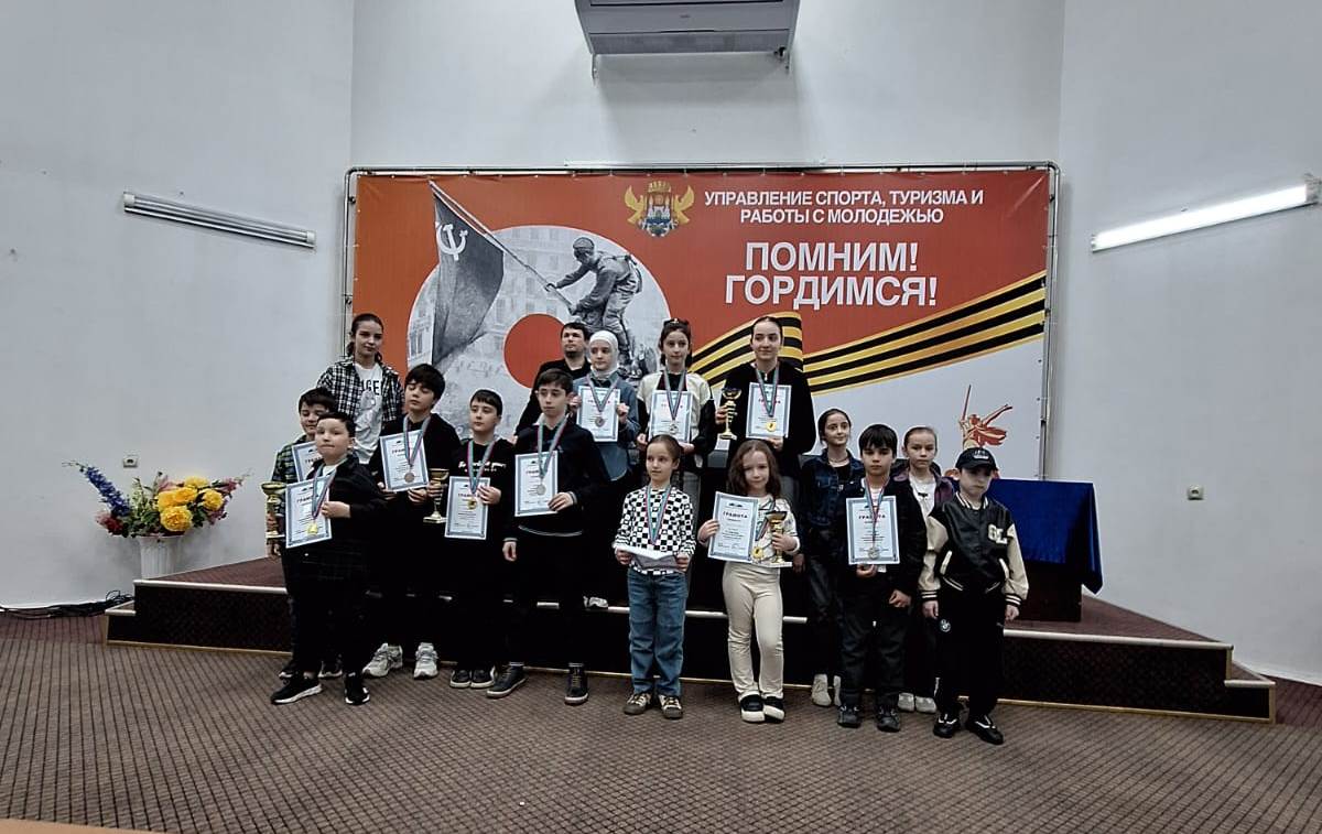 Кубок Дагестана по быстрым шахматам среди детей стартовал в Махачкале