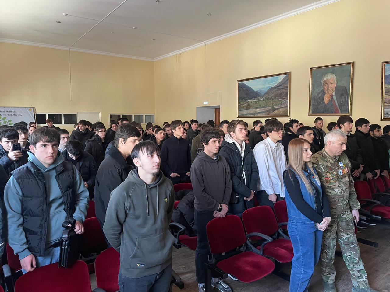 Студенты Автомобильно-дорожного колледжа встретились с участниками СВО