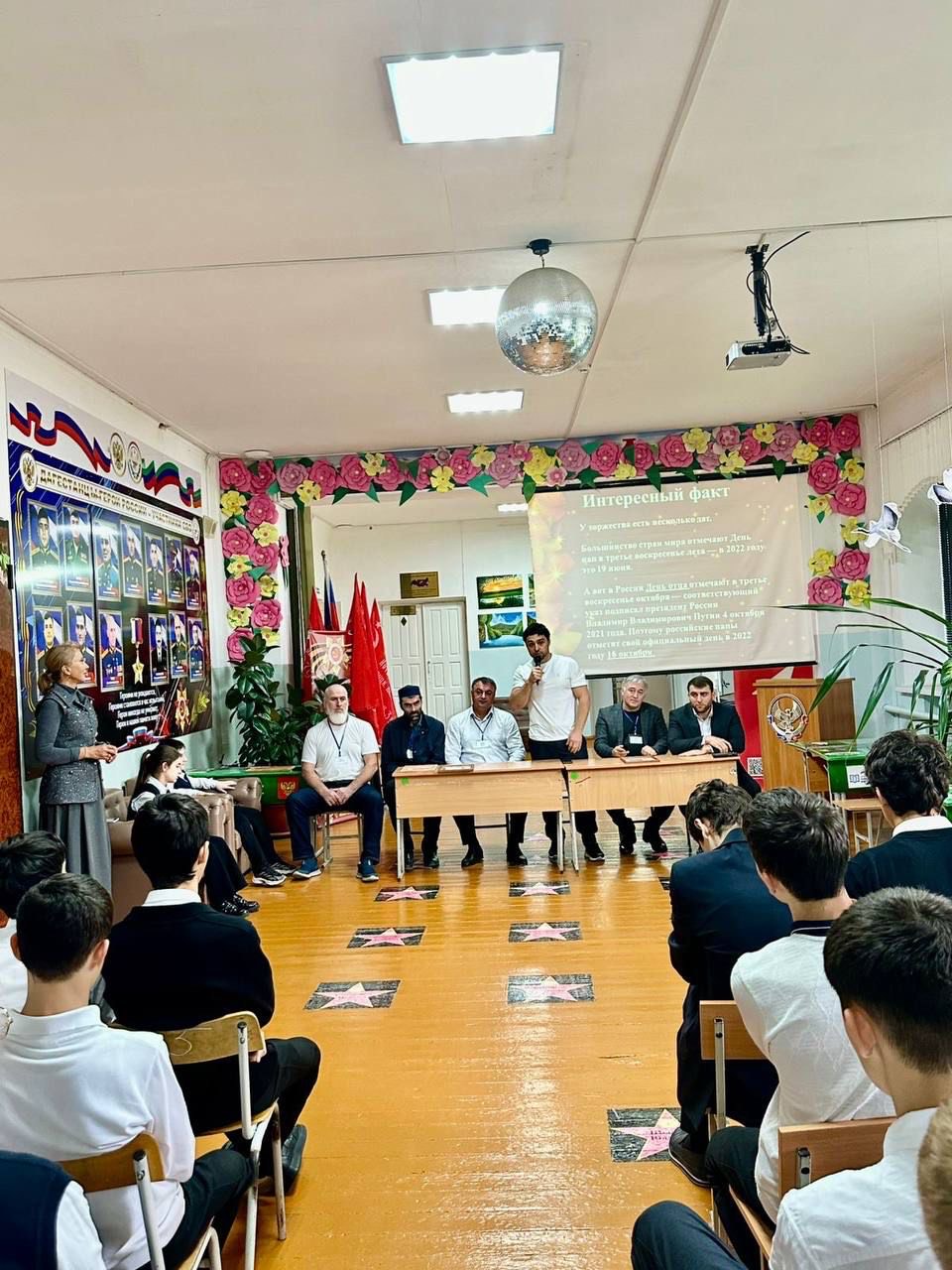 «Единая Россия» проводит в махачкалинских школах «Разговоры о важном»