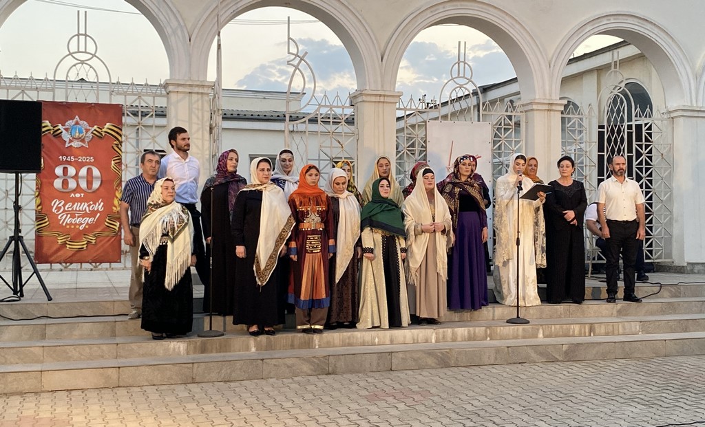 Праздничный концерт, посвященный Дню Конституции Дагестана, провели в Даргинском театре