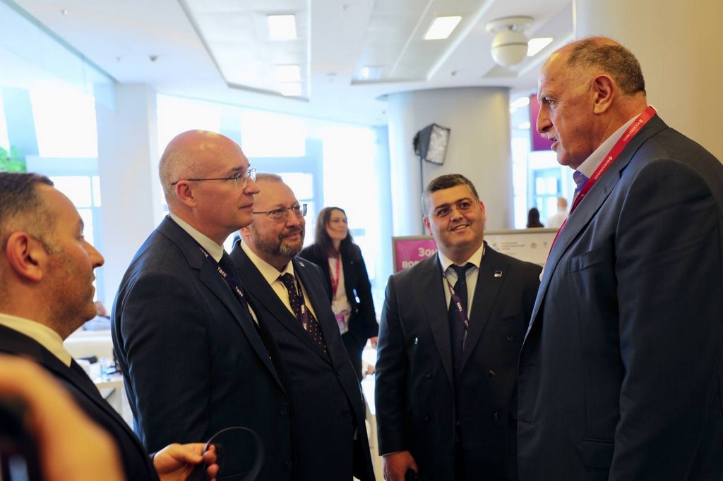 Абдулмуслим Абдулмуслимов встретился с гендиректором «ТАСС» Андреем Кондрашовым