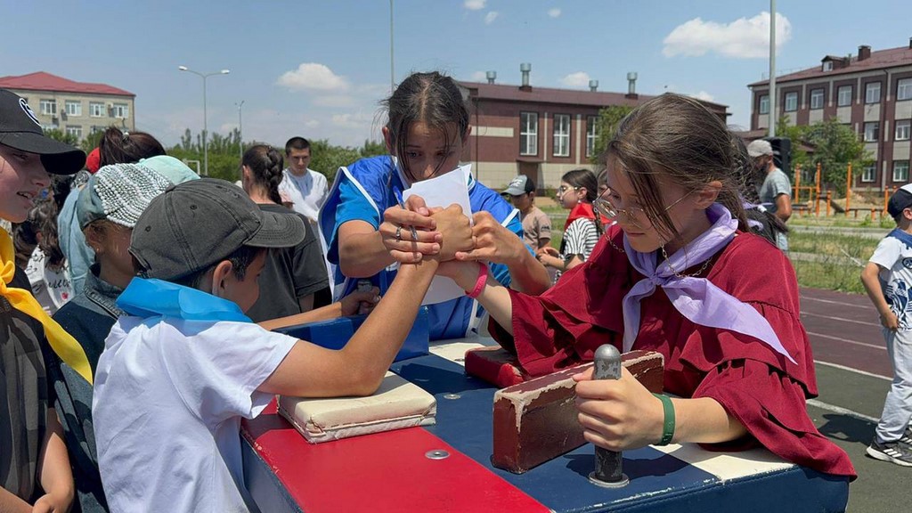 Цикл фестивалей национальных и уличных видов спорта стартовал в Дагестане