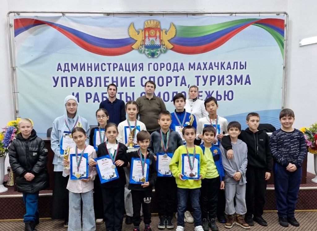 Юные шахматисты сыграли на Кубке Дагестана