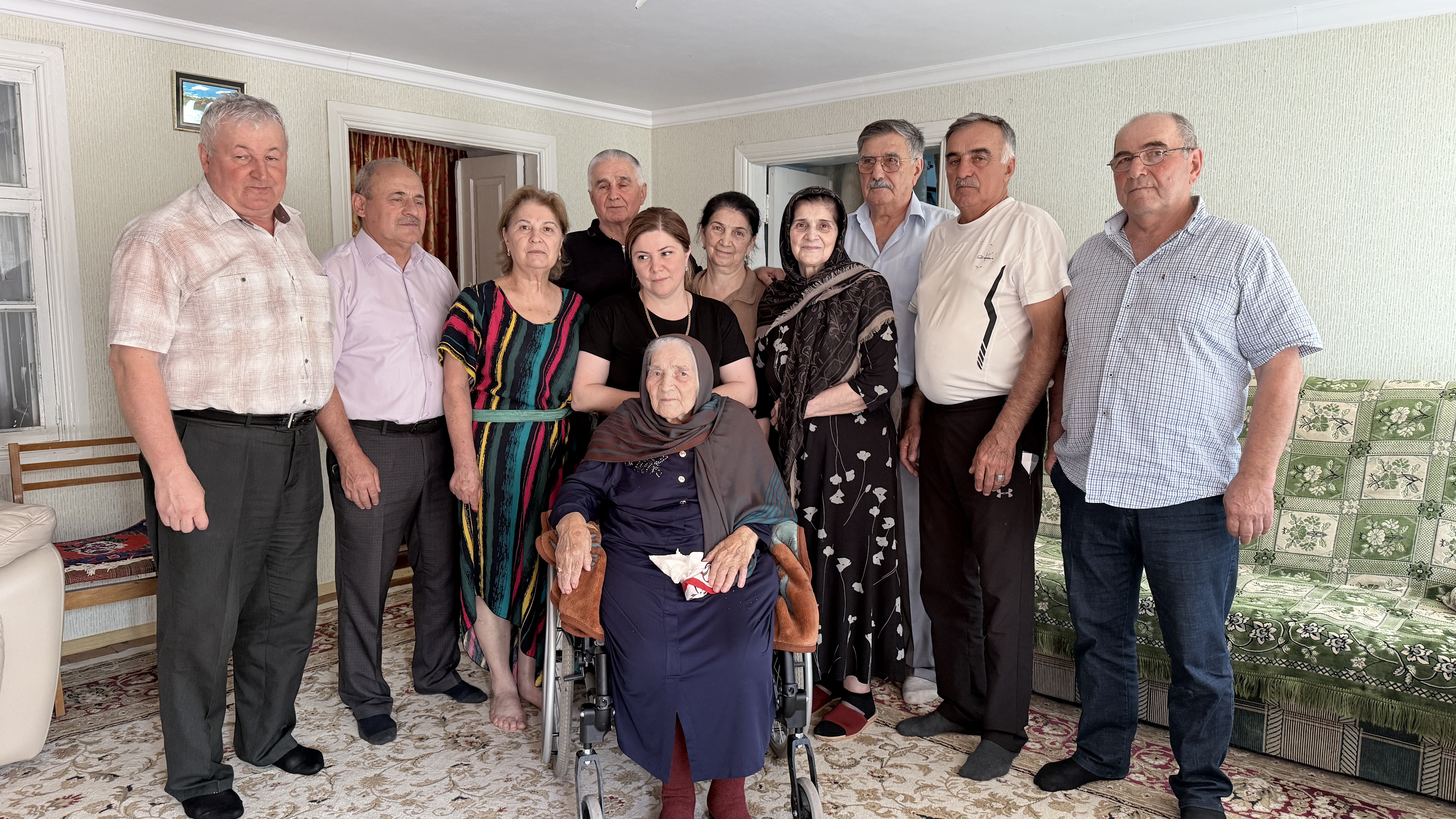 Власти Сергокалинского района поздравили долгожительницу Патимат Гаджиеву с 100-летием