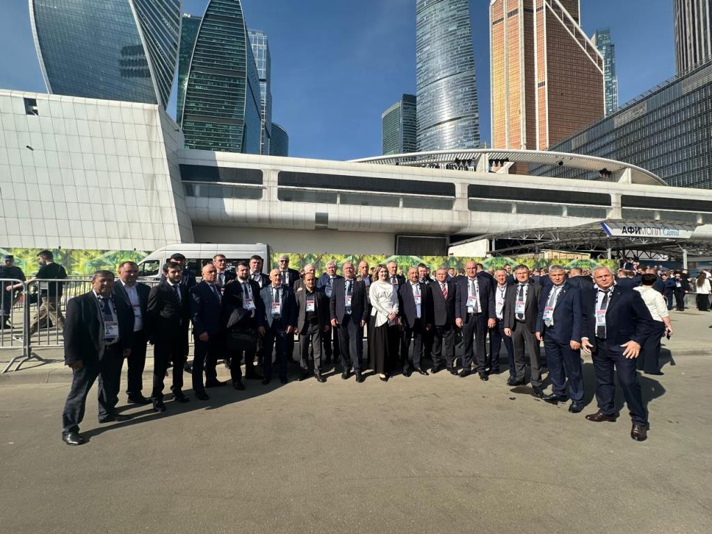 Глава Курахского района участвует во Всероссийском муниципальном форуме