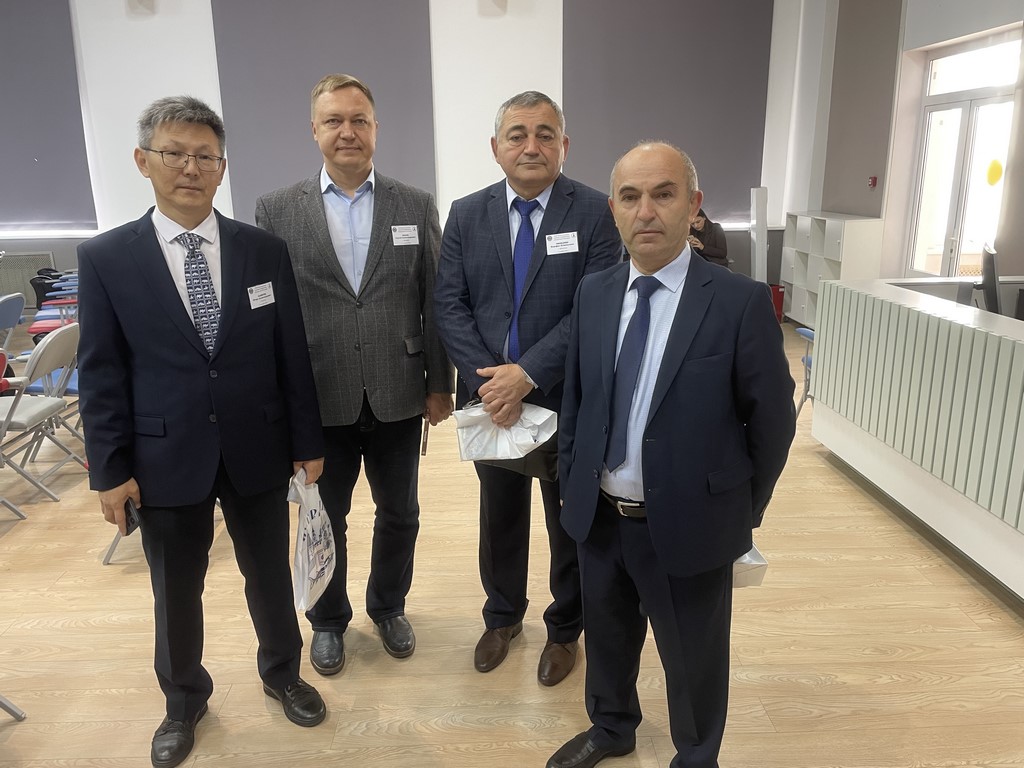 Профессор ДГУ представил доклад о применении лингвокраеведческих методик в патриотическом воспитании