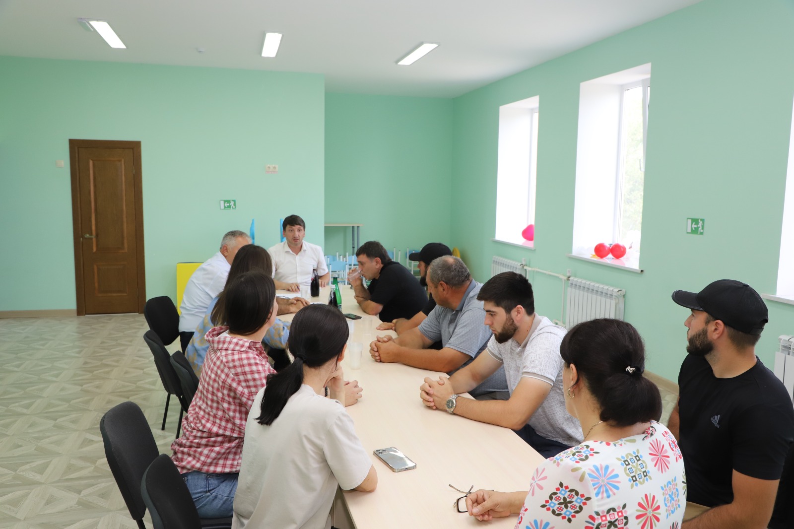 Зураб Куччаев проинспектировал объекты, построенные в рамках программы КРСТ в Кизлярском районе