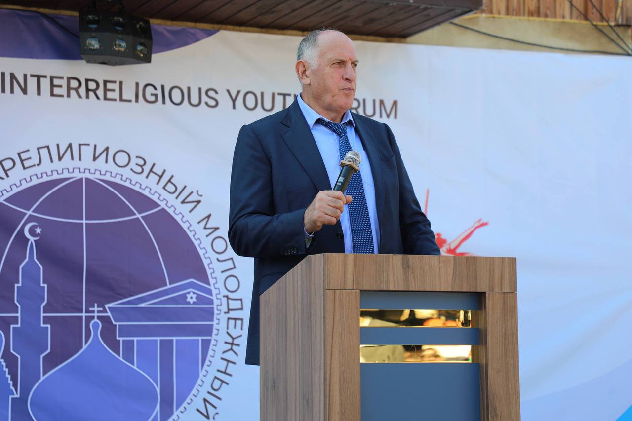 XII Международный межрелигиозный молодежный форум проходит в Дагестане
