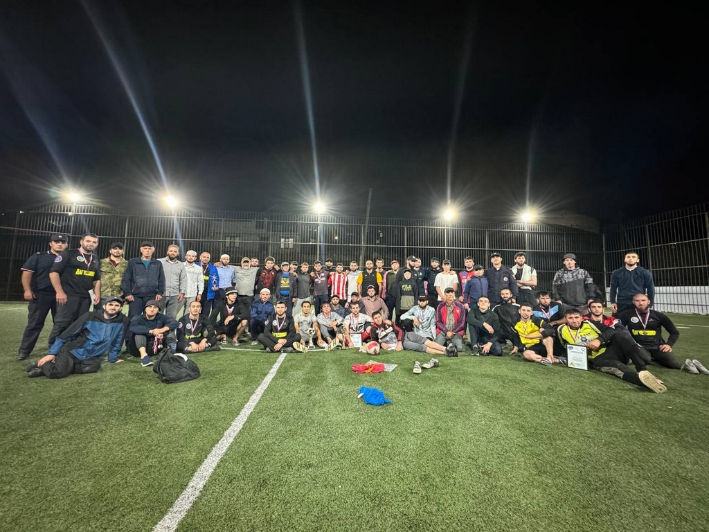 Футбольный турнир к 25-летию разгрома международных бандформирований провели в Чародинском районе