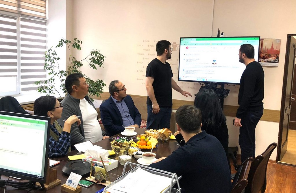 В РЦОИ встретили представителей Центра мониторинга качества образования Республики Саха (Якутия)