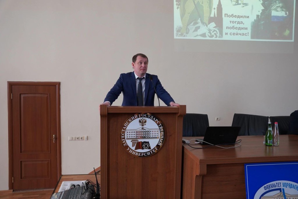 Герой России Темирлан Абуталимов встретился со студентами ДГУ