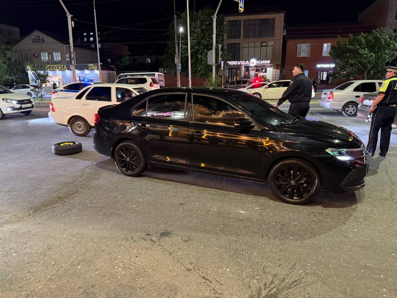 В Махачкале водитель сбил двух подростков на пешеходном переходе