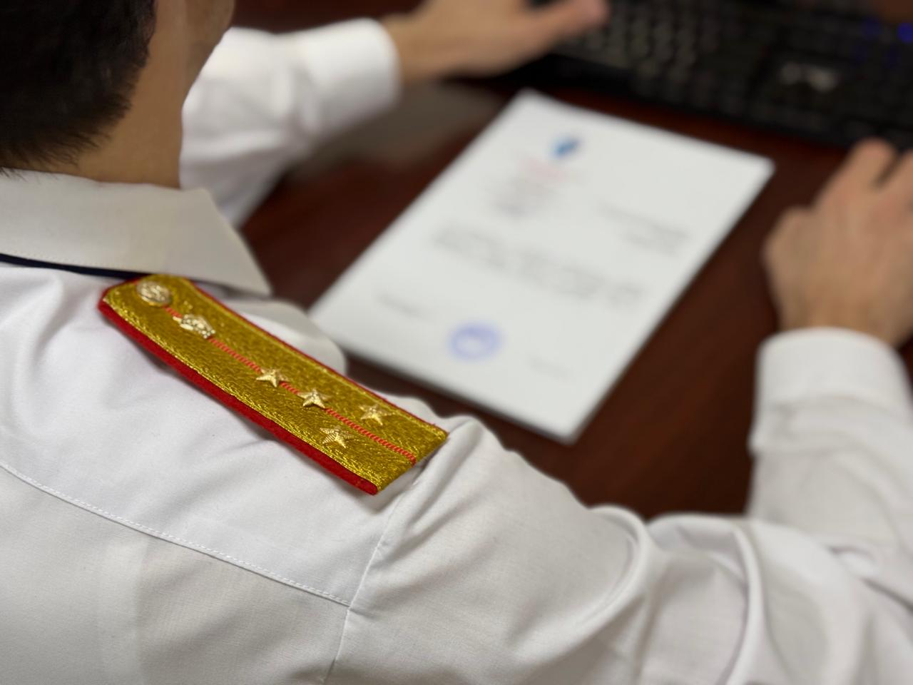 Двухлетний ребенок выпал из окна 4-этажного дома в Каспийске