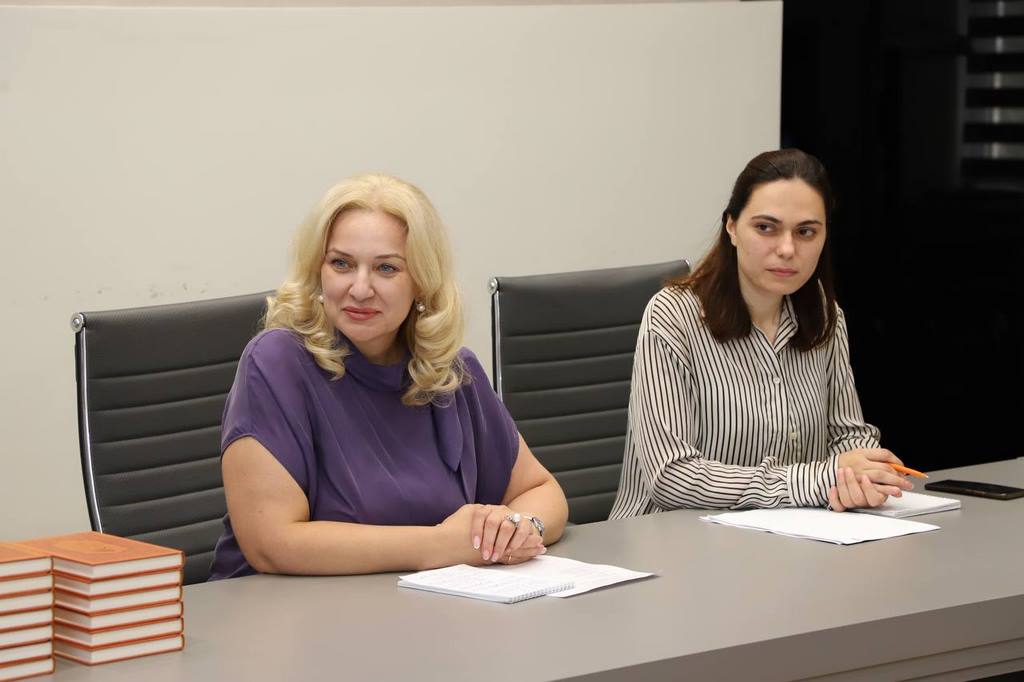 Глава Минкультуры Дагестана встретилась с участниками фестиваля детского кино