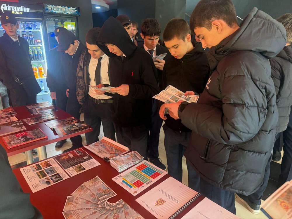 Росгвардейцы приняли участие в военно-патриотической конференции в Каспийске