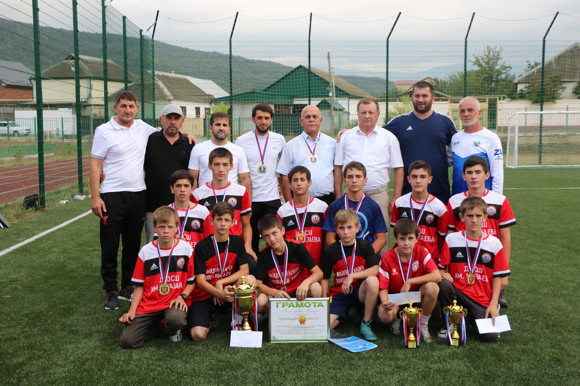 Юношеский турнир по мини-футболу на «Кубок Салатавии» прошел в Казбековском районе