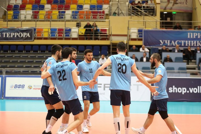 Дагестанские волейболисты уступили на старте Кубка России