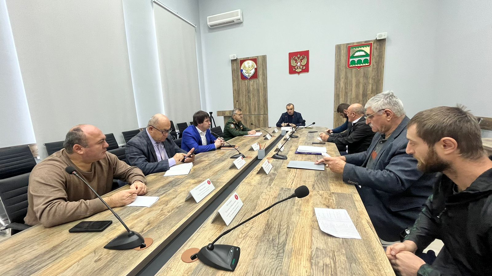 В Сулейман-Стальском районе обсудили вопросы осеннего призыва