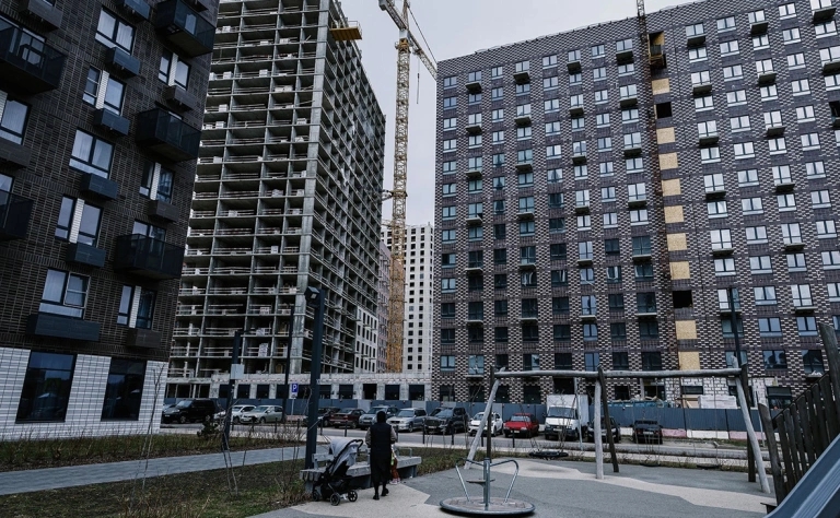 Банк ДОМ.РФ начал прием заявок на семейную ипотеку по новым условиям