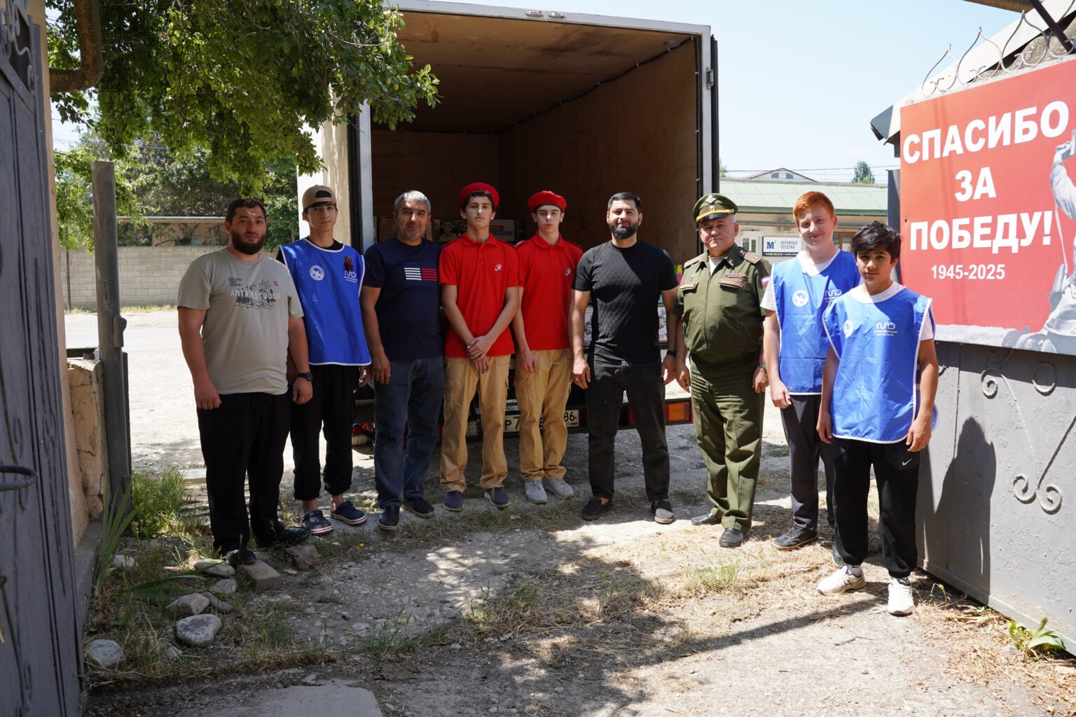 Корреспондент газеты «Ёлдаш» Герейхан Аджиев возглавил гуманитарный груз в зону СВО