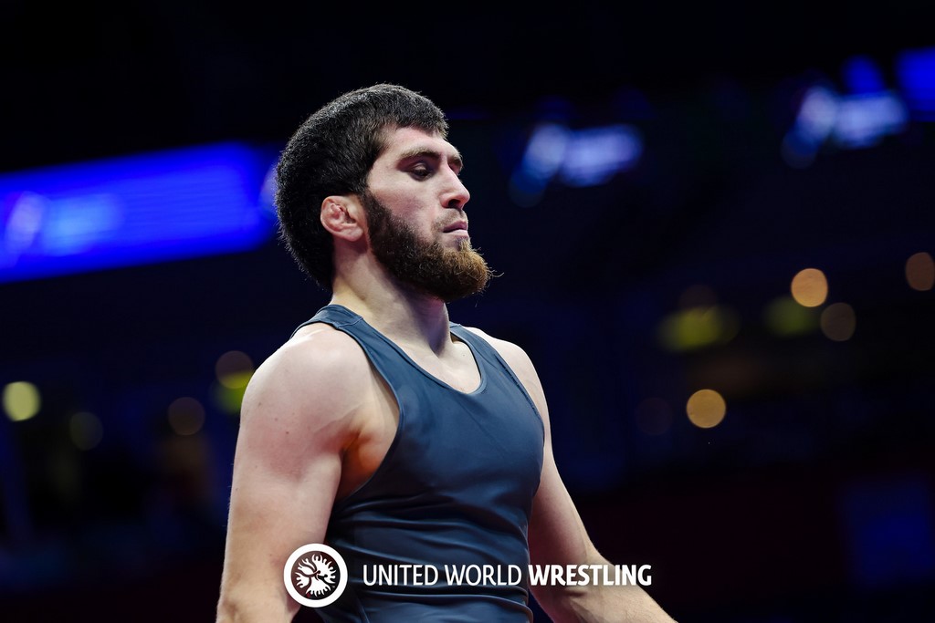 Заур Угуев проиграл стартовую схватку на Чемпионате мира