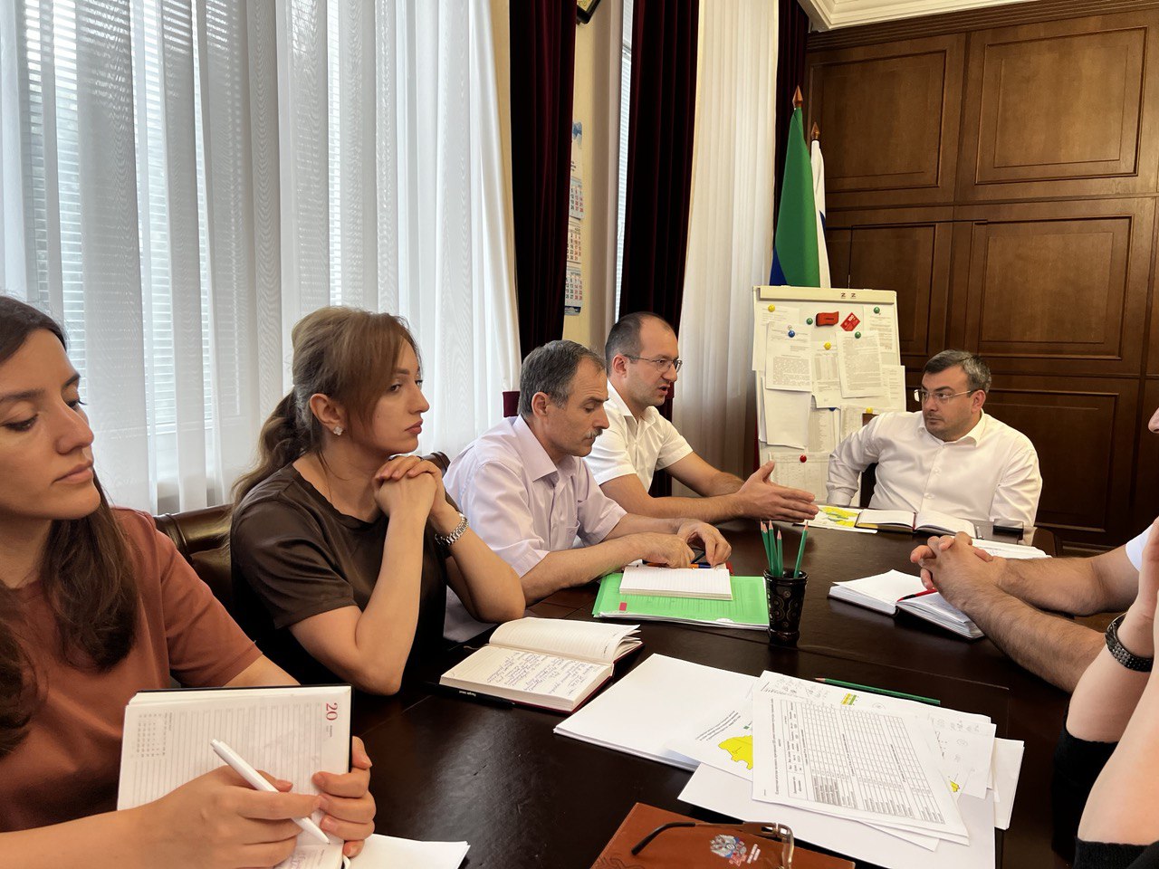 Вопросы межведомственного взаимодействия обсудили в Минтруде РД