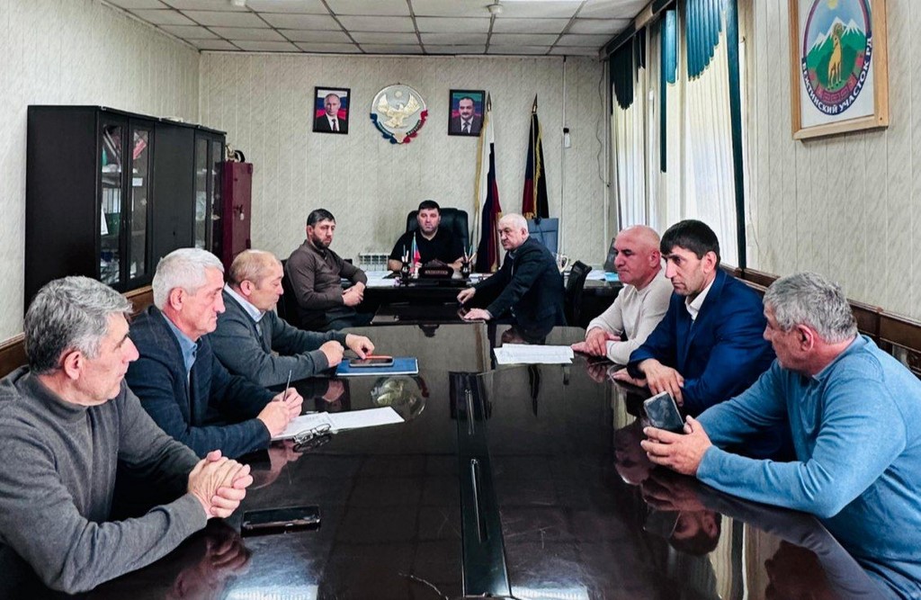 Совещание по подготовке к осеннему призыву прошло в администрации Бежтинского участка