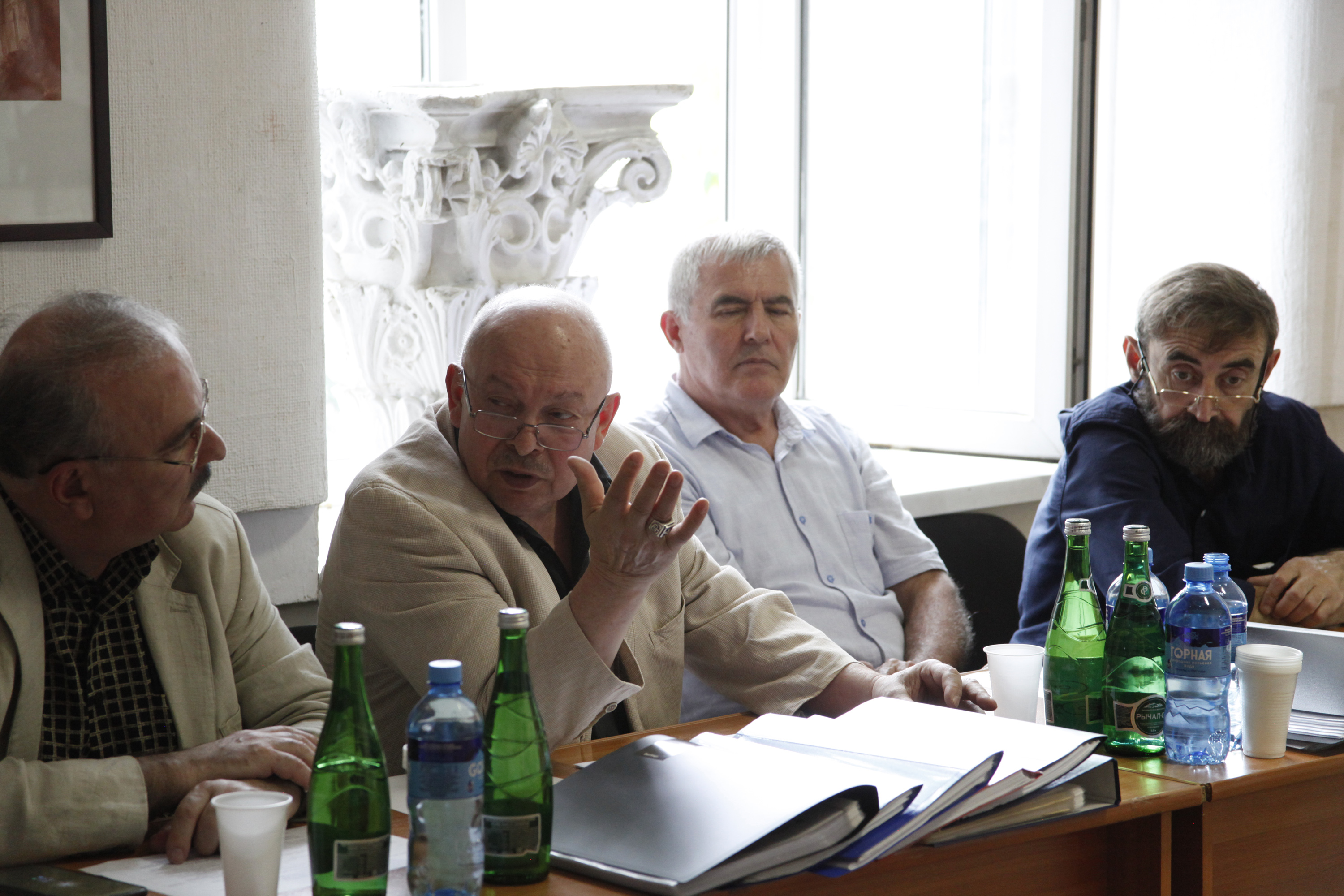 Российская академия художеств высоко оценила дипломные работы выпускников из Дагестана