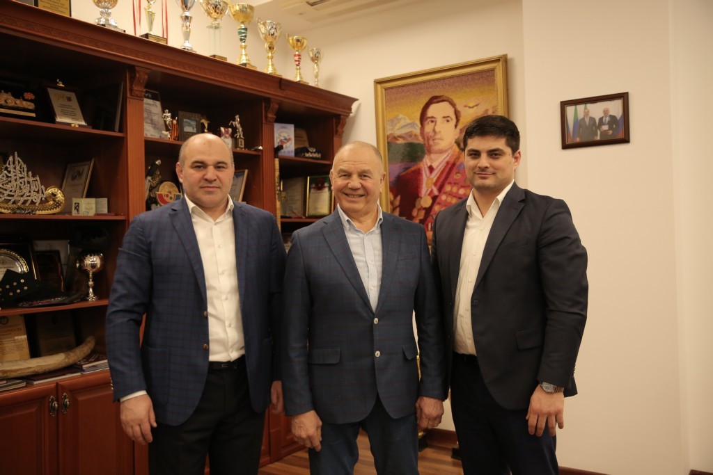 Дагестан посетил президент Международной федерации борьбы на поясах