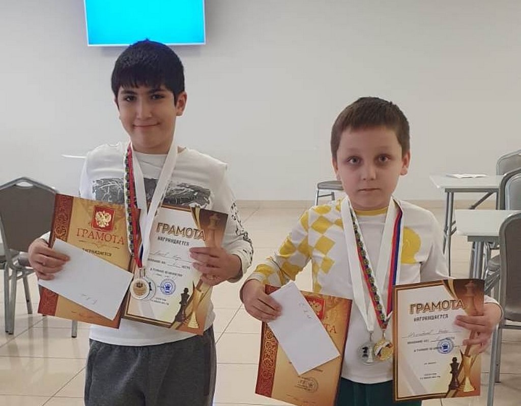 Дагестанские спортсмены – лучшие на Первенстве СКФО по шахматной композиции