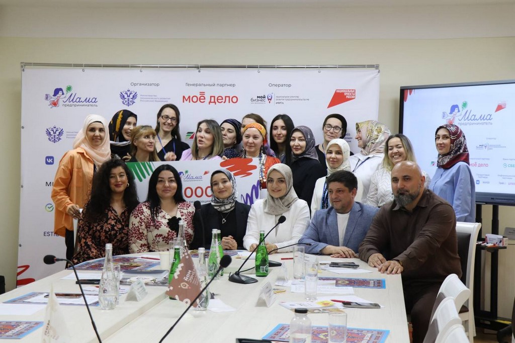 В Дагестане наградили автора уникального проекта для предприимчивых женщин