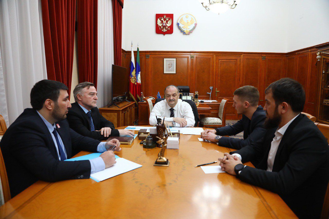 Сергей Меликов встретился с новым руководителем ЦУР Дагестана Исрафилом Исрафиловым