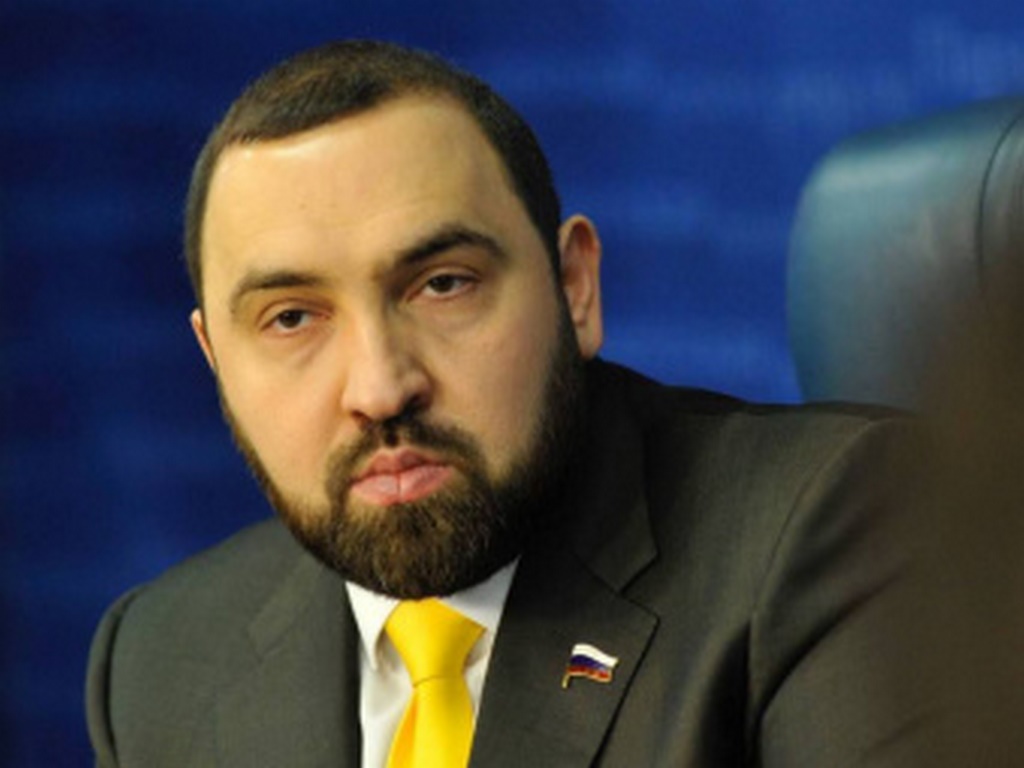 Султан Хамзаев: «Сегодня мы говорим о запрете продажи энергетиков несовершеннолетним»