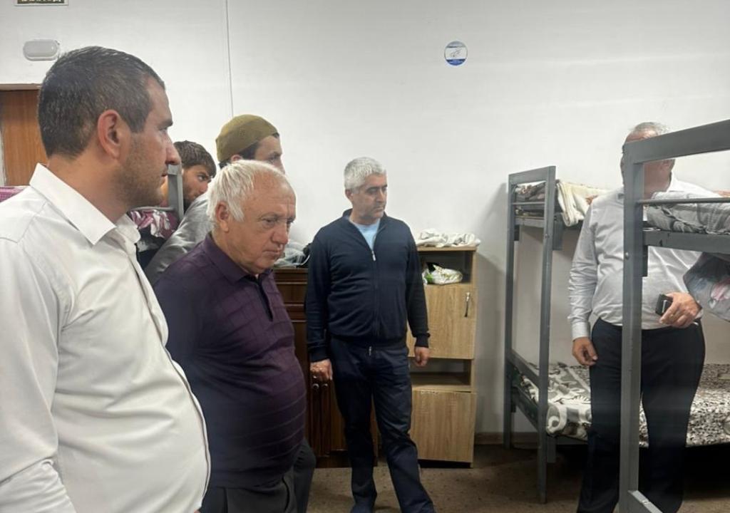 Власти Гергебильского района посетили государственный лагерь «Алмаз»